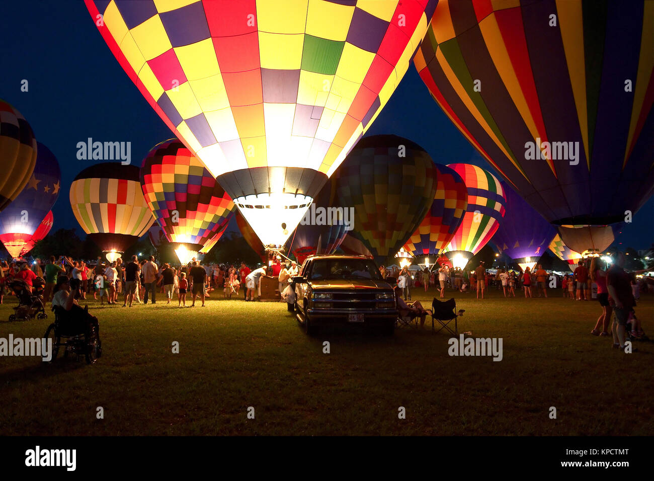 Baton Rouge, Louisiana, USA 2010 People prepare for the glowing of