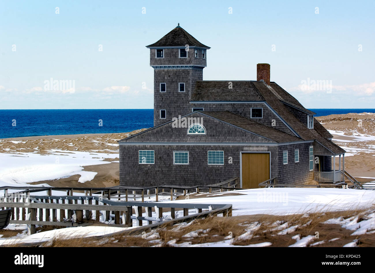 The historic life saving station at Race Point Beach in Provincetown, Massachusetts (Cape Cod National Seashore), USA Stock Photo