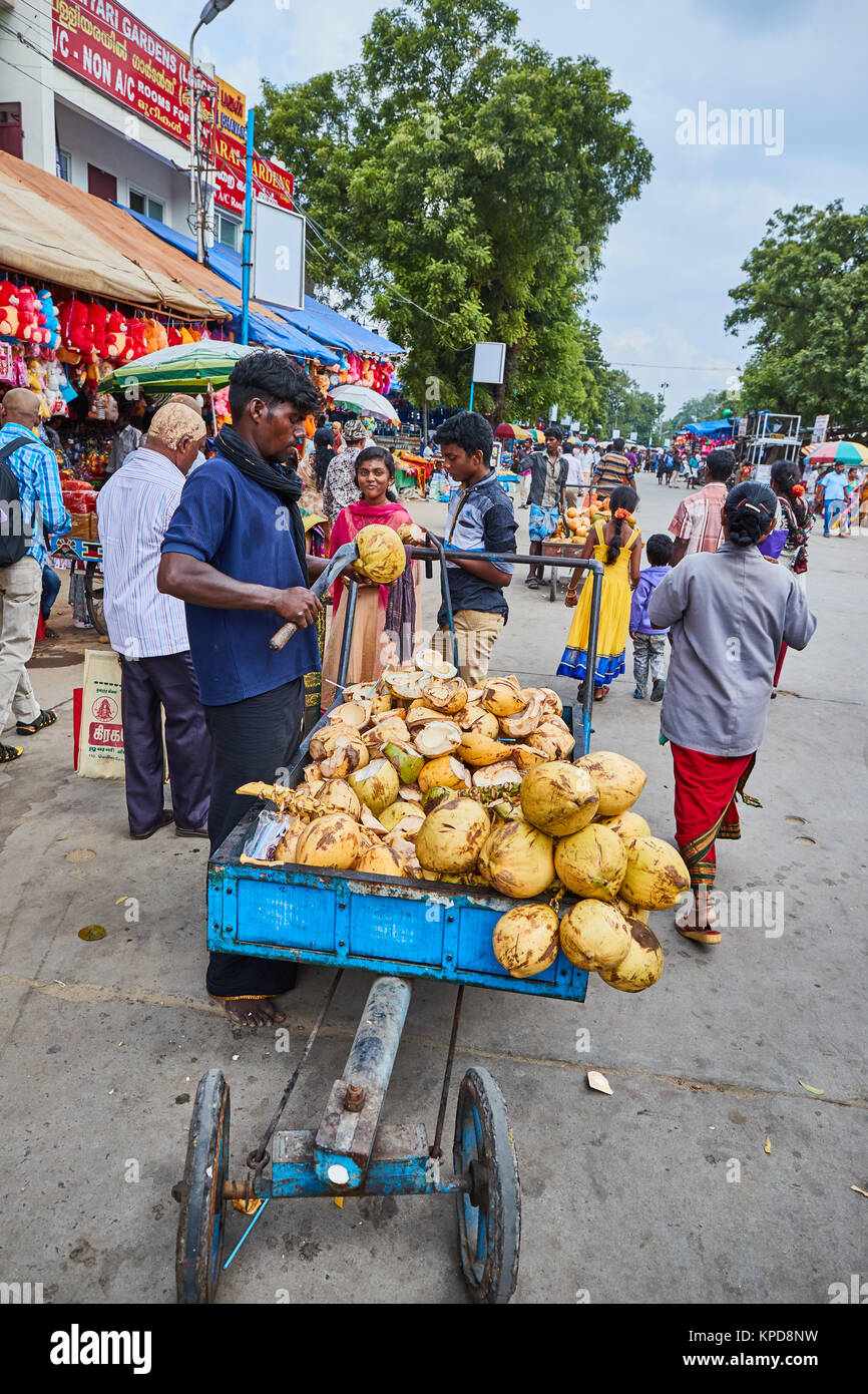 Palani, Lord Murukan's famous temple in Tamilnadu,  Steps to the temple, murukan devotees, street business, palani night view Stock Photo