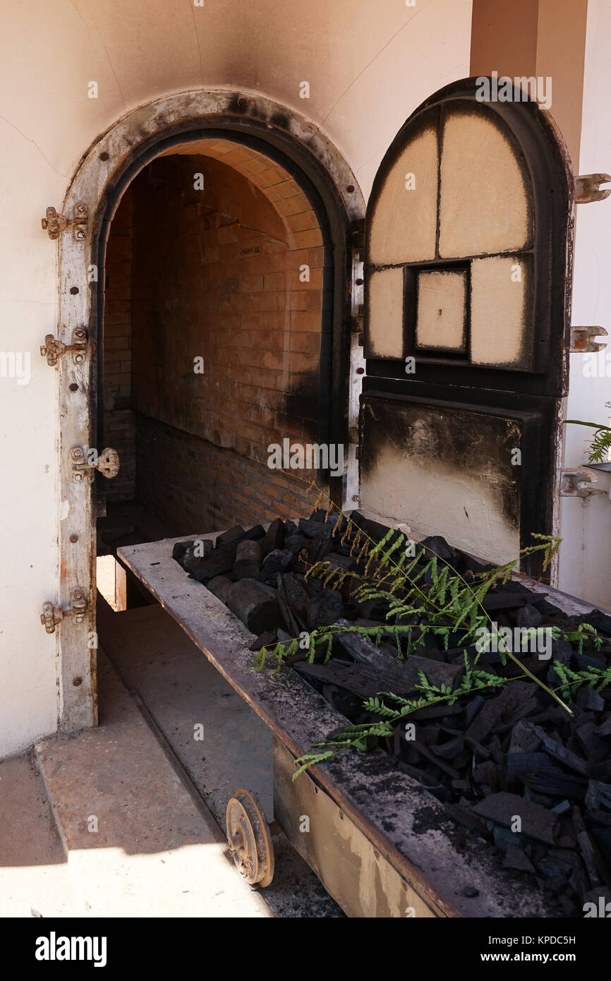Crematorium cremation hi-res stock photography and images - Alamy