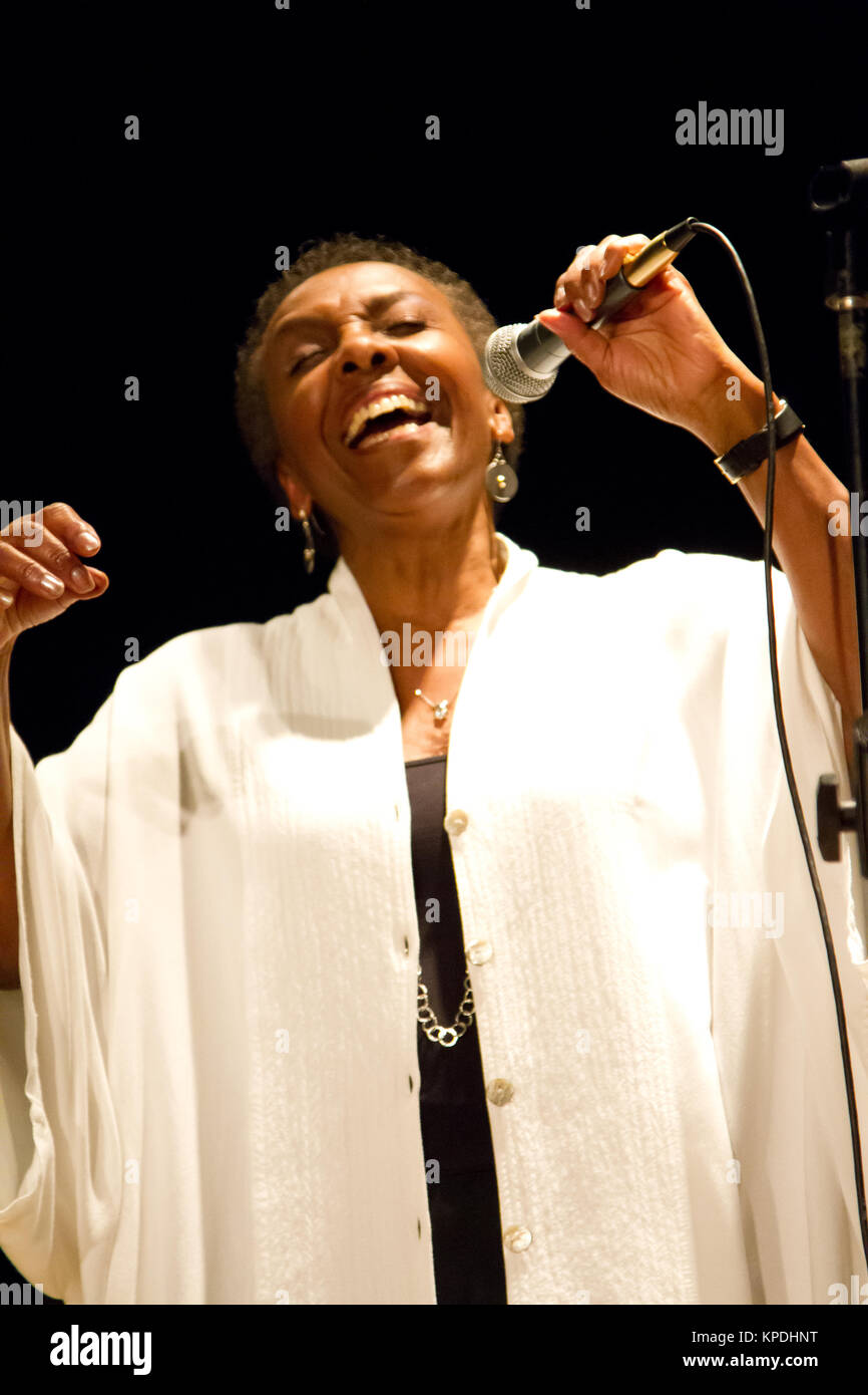 その他 elaine delmar Elaine Delmar – A Swinging Chick -1961 EP - YouTube