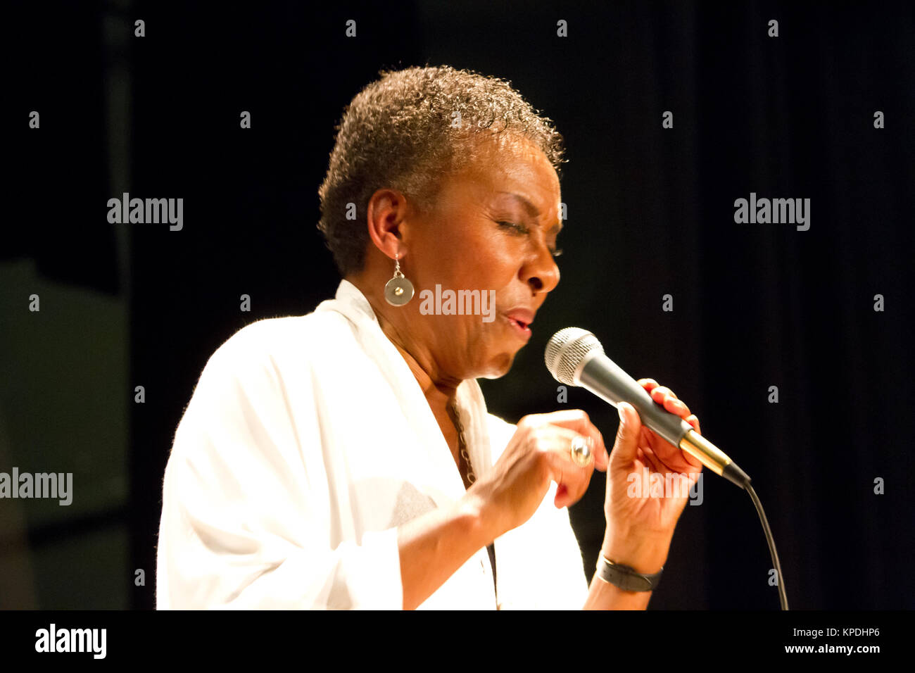 Elaine delmar hi-res stock photography and images - Alamy