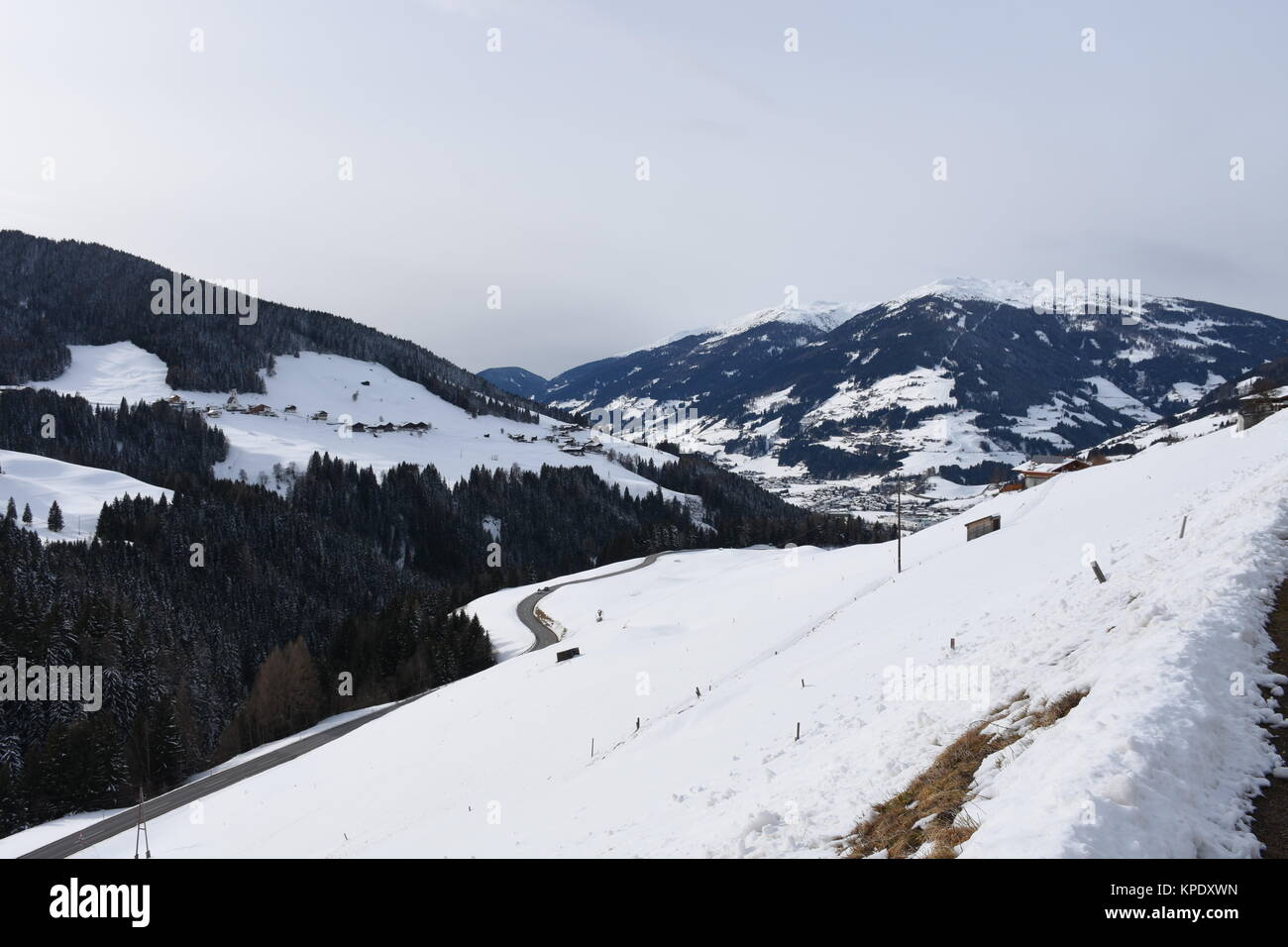 east tyrol,kartitsch,hollbruck,st. oswald,winter,gailtal,farmhouses,lienz dolomites Stock Photo