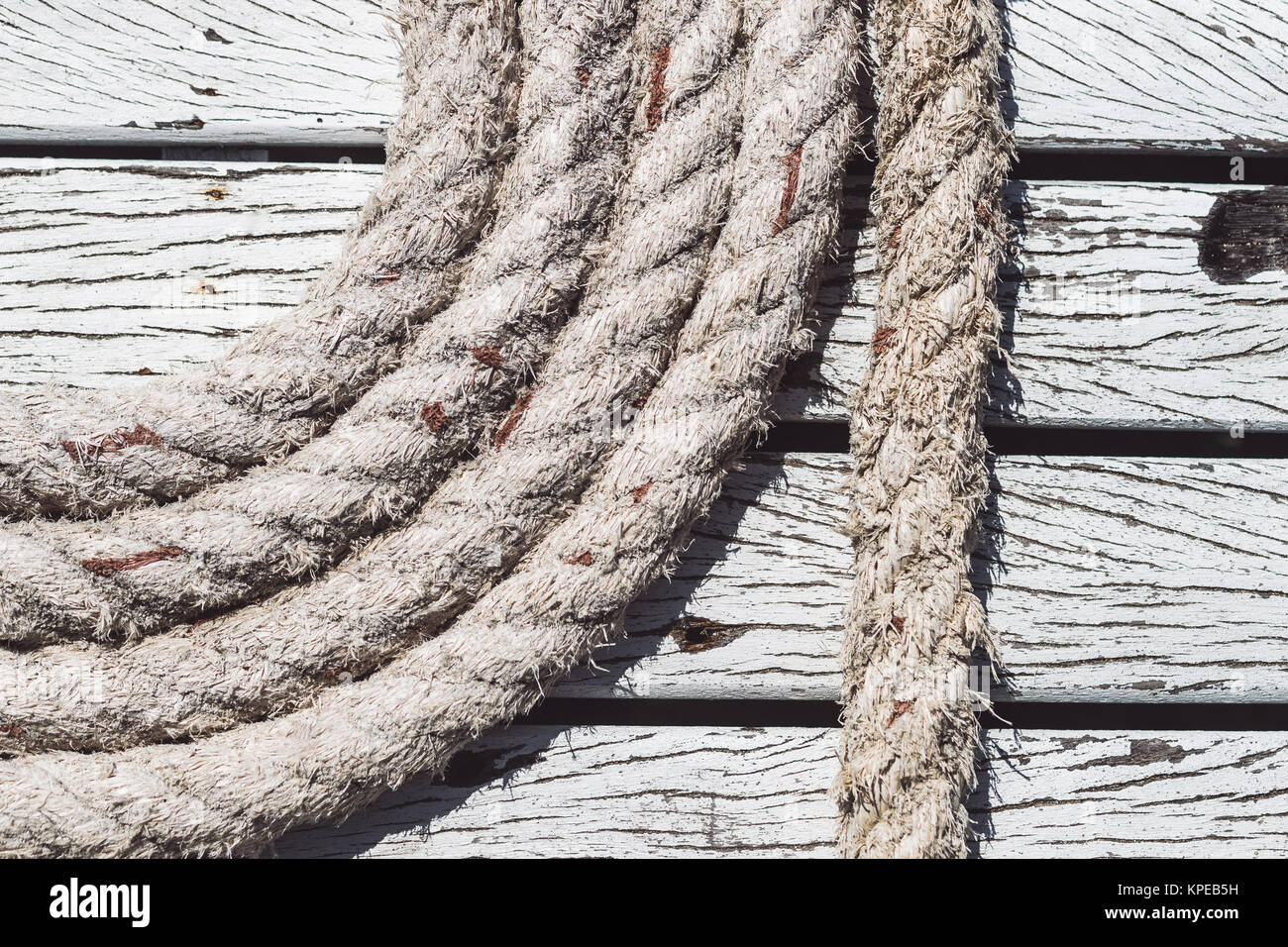 Rough texture of the old white rope Stock Photo - Alamy