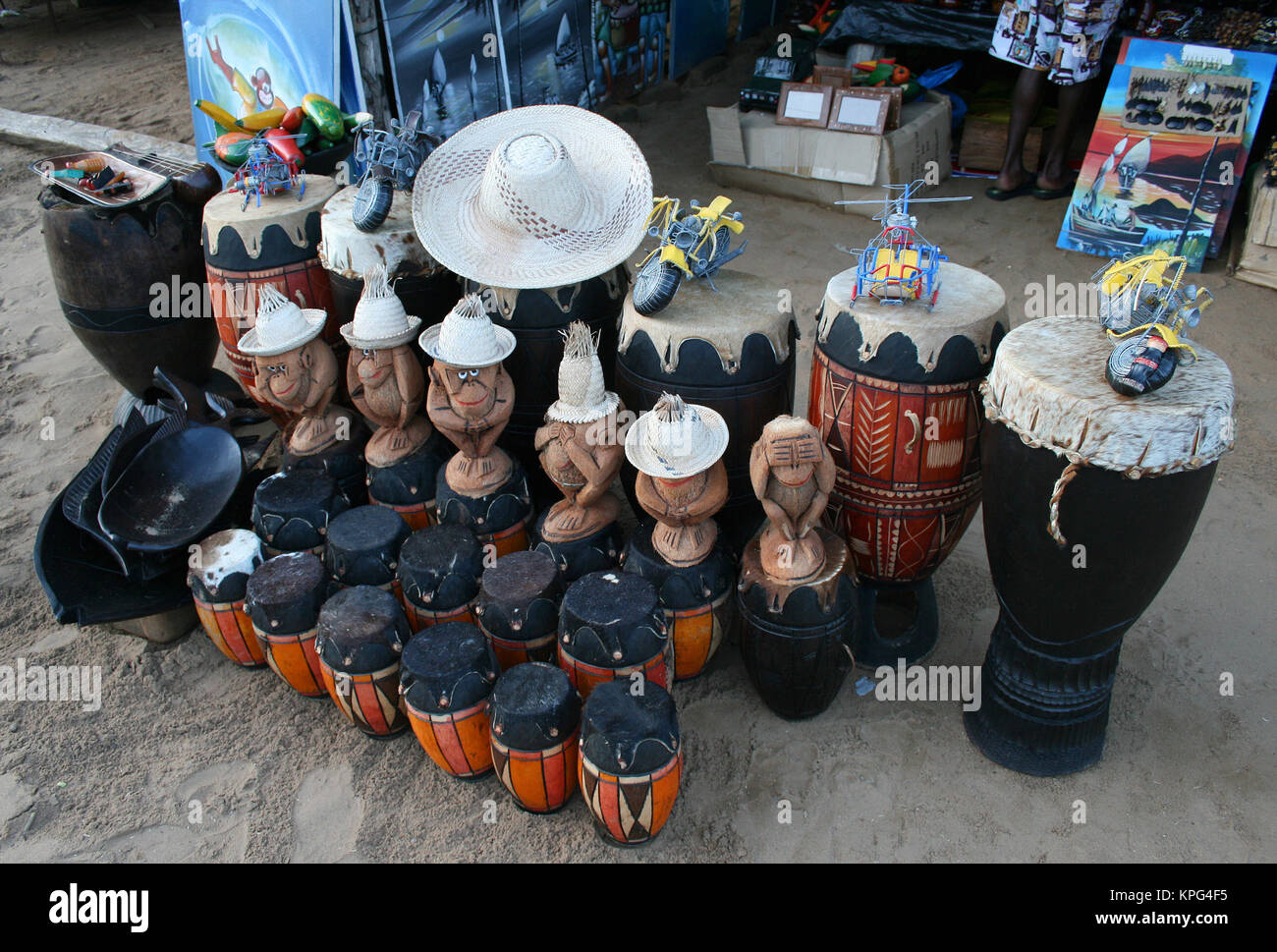 Mozambique, traditional bongo drums and curios for sale on a beach in Ponta Do Ouro Stock Photo