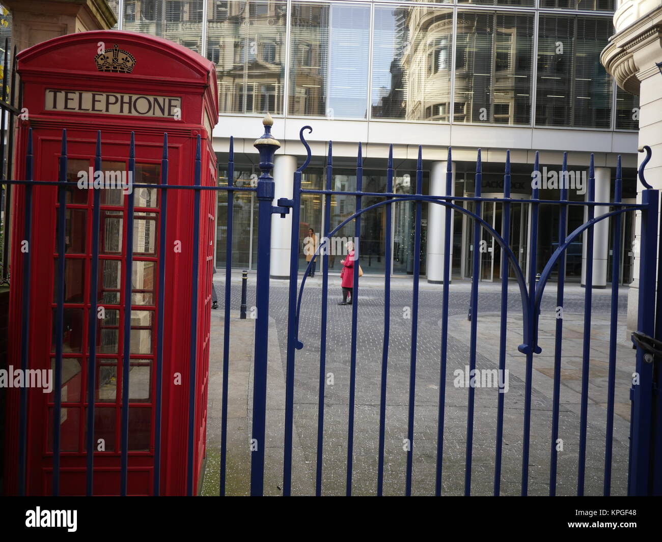 Blackrock asset management company, headquarters, London Stock Photo ...