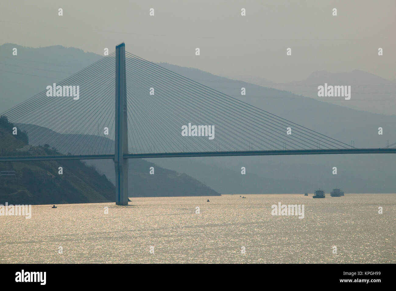 CHINA, Chongqing Province, Wanzhou (Wanxian). Newly constructed Bridge on the Yangzi River. Stock Photo