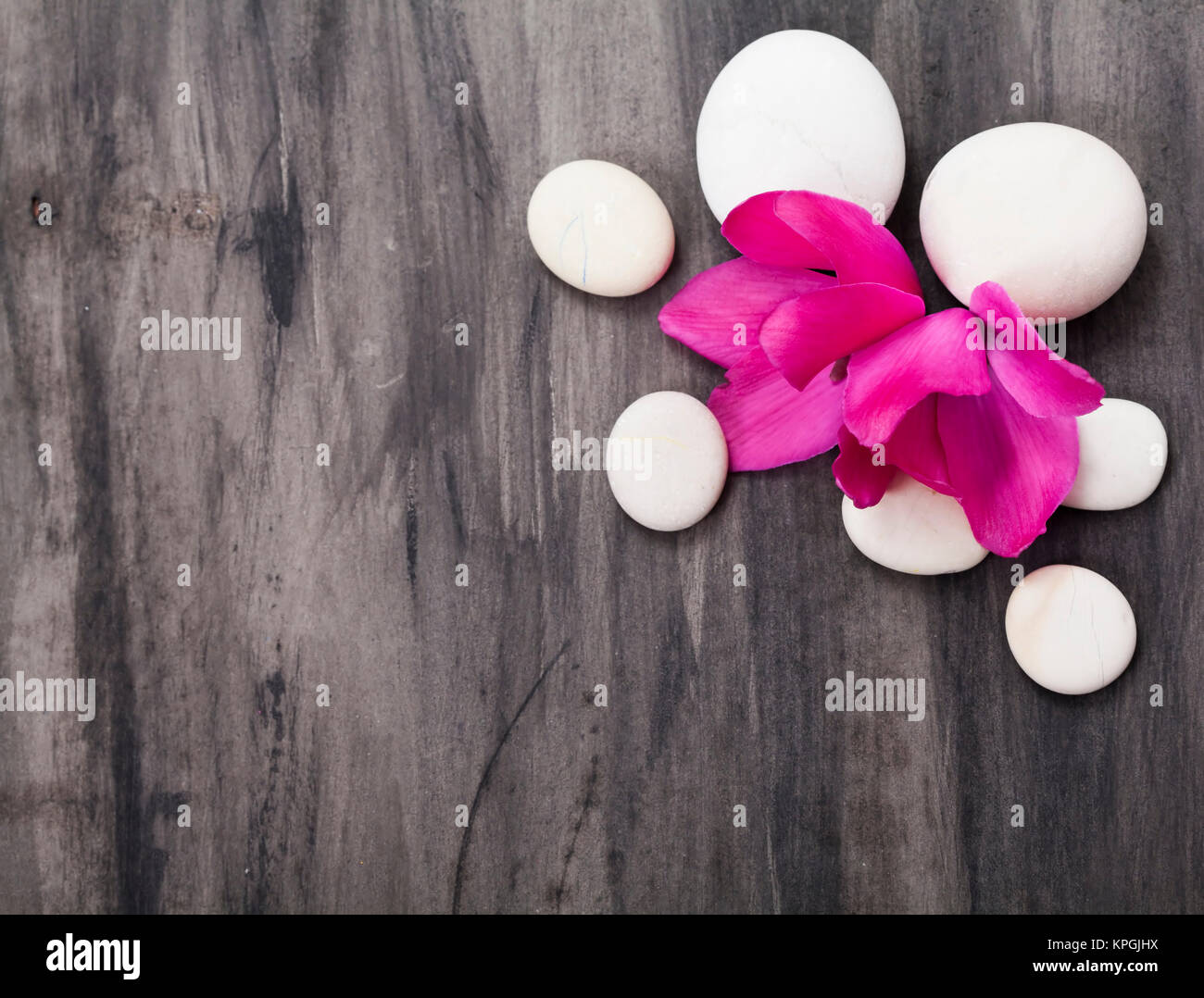 Medicinal stones hi-res stock photography and images - Alamy