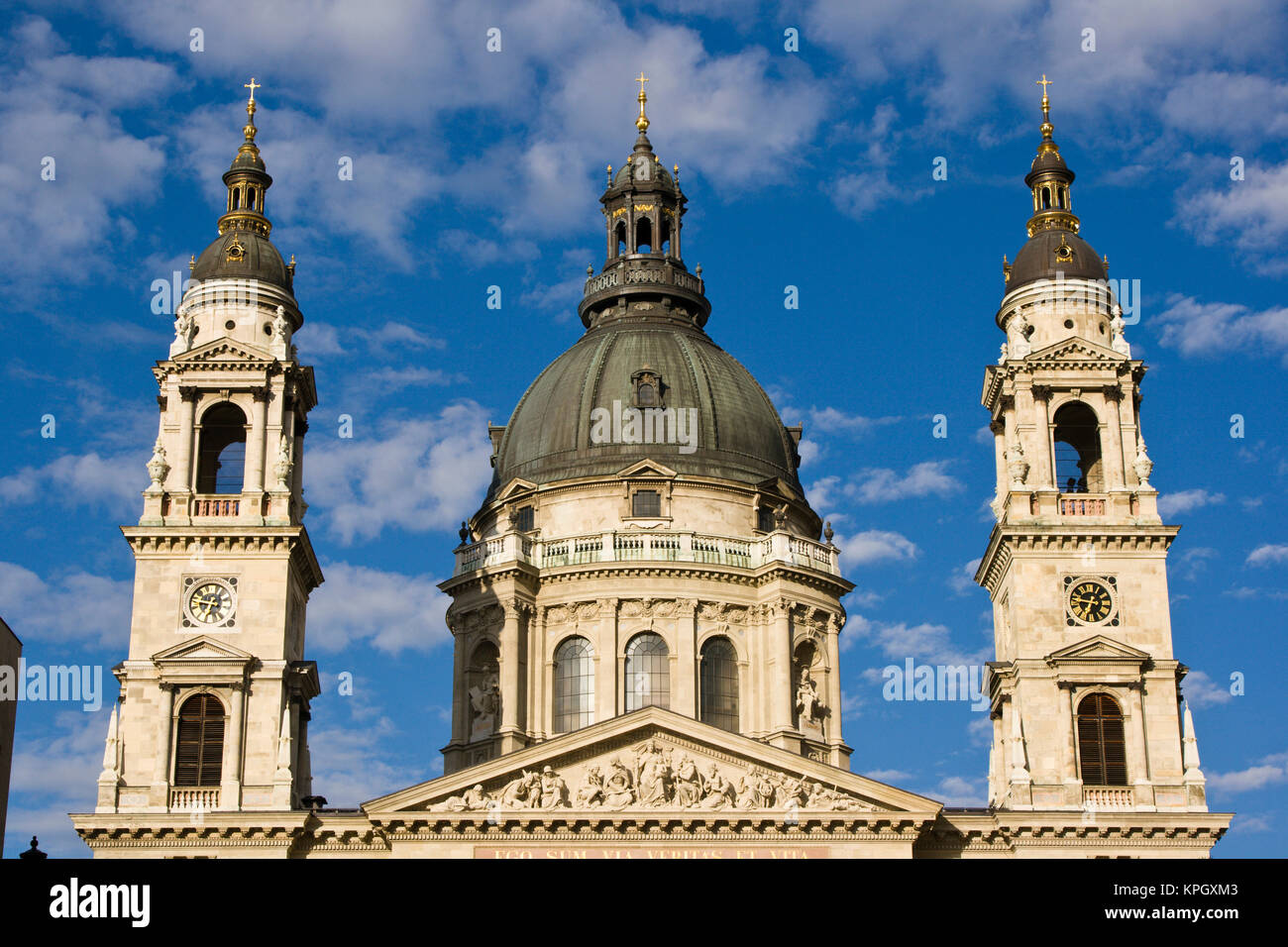 St. Stephen's Basilica, dedicated to St. Stephen the first Hungarian Christian king. The church itself was designed by Jozsef Hild in the Neo-Classic style. Budapest, Capital city of Hungary Stock Photo