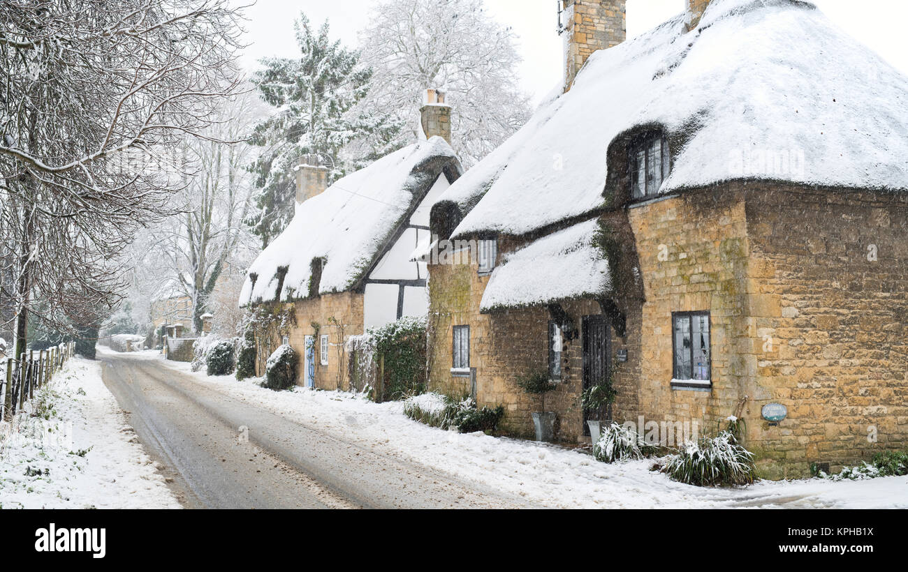 Snow Covered Thatched Cottages In Broadway In December Broadway