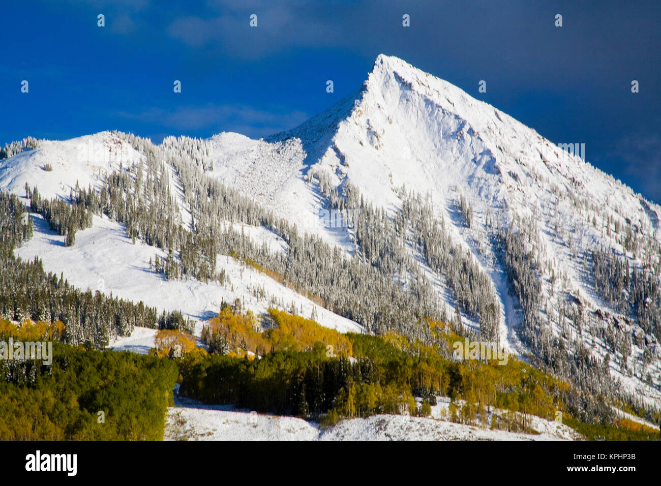 usa-colorado-mt-crested-butte-mt-crested-butte-after-first-snow