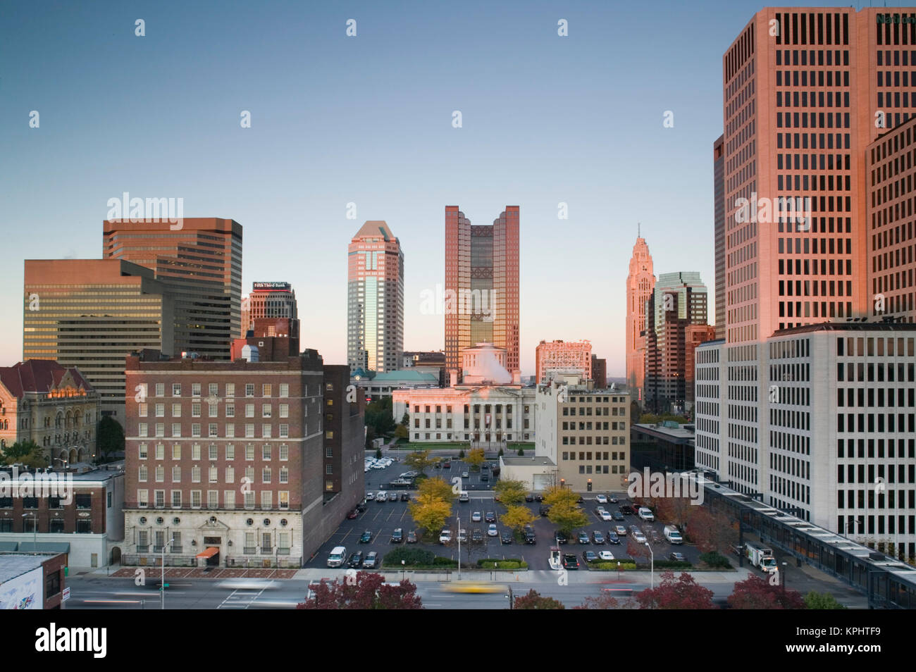 Usa Ohio Columbus Downtown And Ohio State Capitol Sunrise Stock Photo Alamy