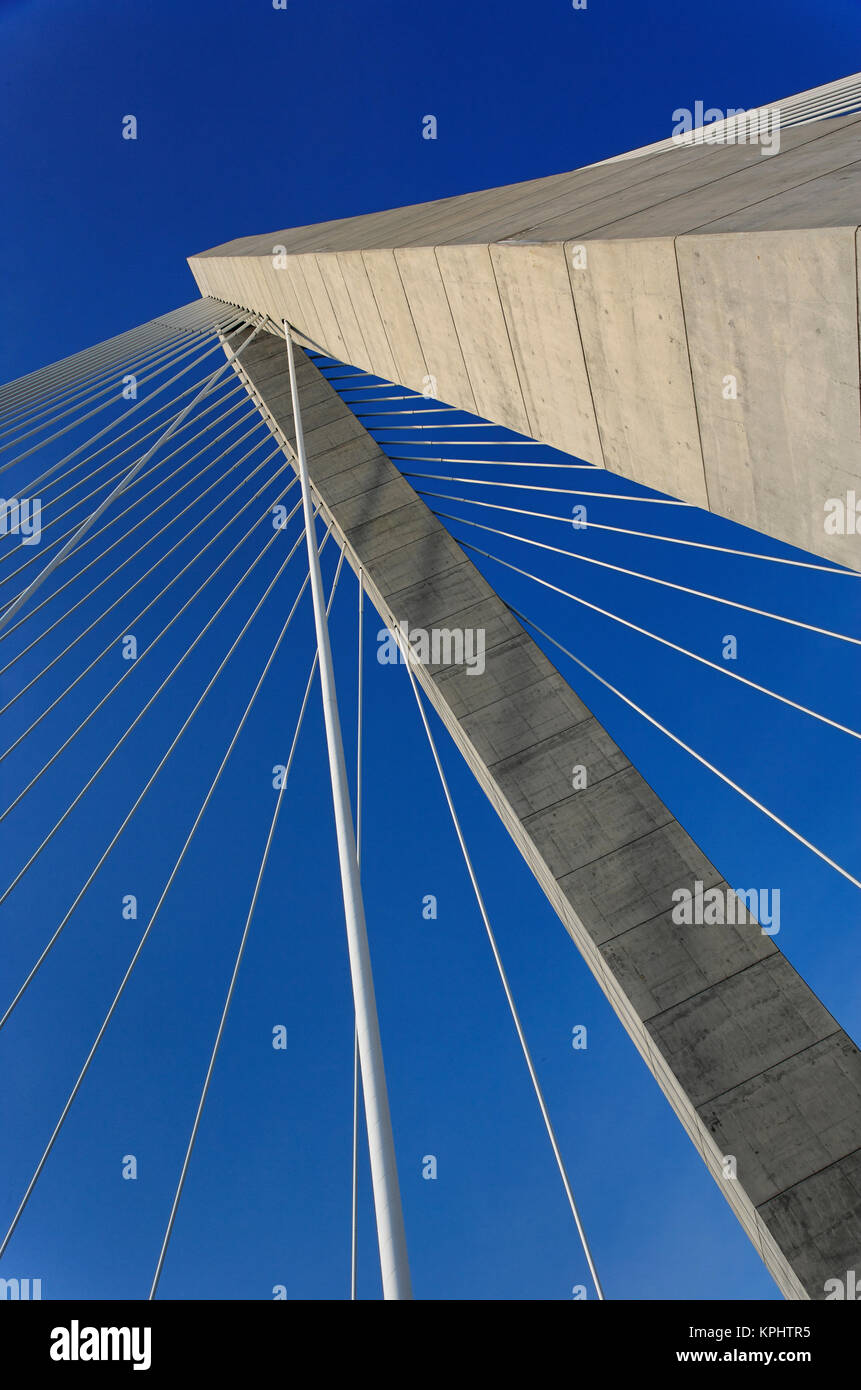 Suspension details of Arthur Ravenel Jr. Bridge, Charleston, South