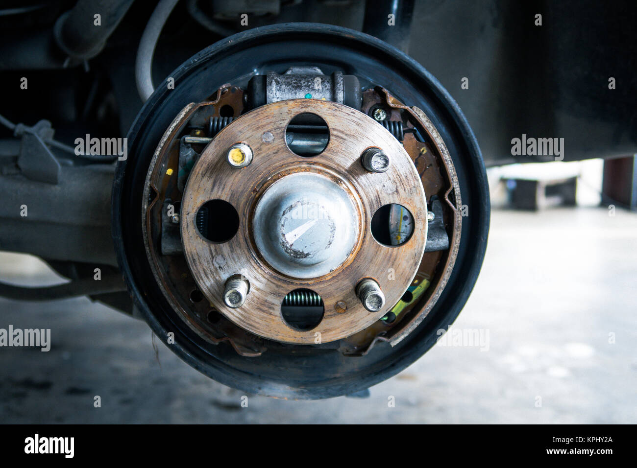 Drum brake hires stock photography and images Alamy