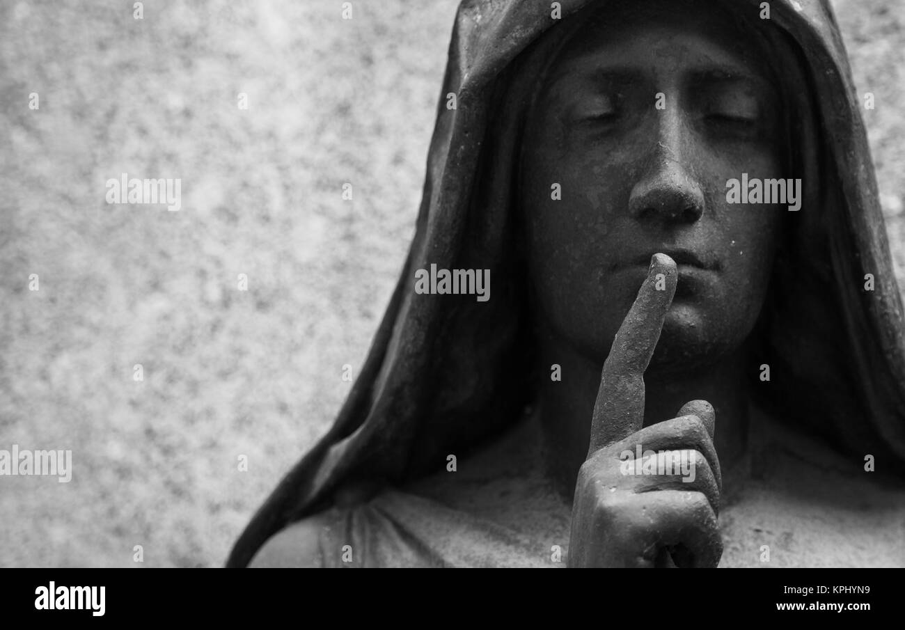 Old Cemetery statue Stock Photo Alamy