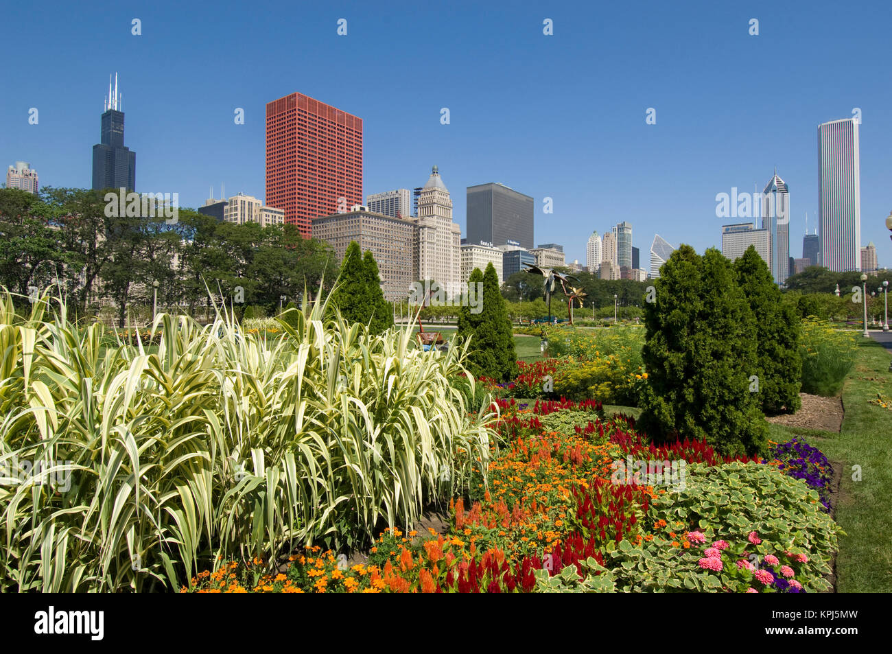 Chicago, Illinois, Grant Park and Chicago skyline Stock Photo - Alamy
