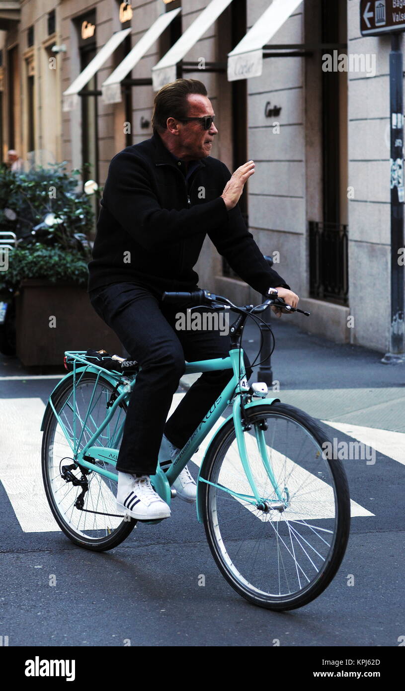 Arnold Schwarzenegger spotted cycling in Milan and also shopping at the  Gucci store with Heather Milligan Featuring: Arnold Schwarzenegger Where:  Milan, Italy When: 14 Nov 2017 Credit: IPA/WENN.com **Only available for  publication