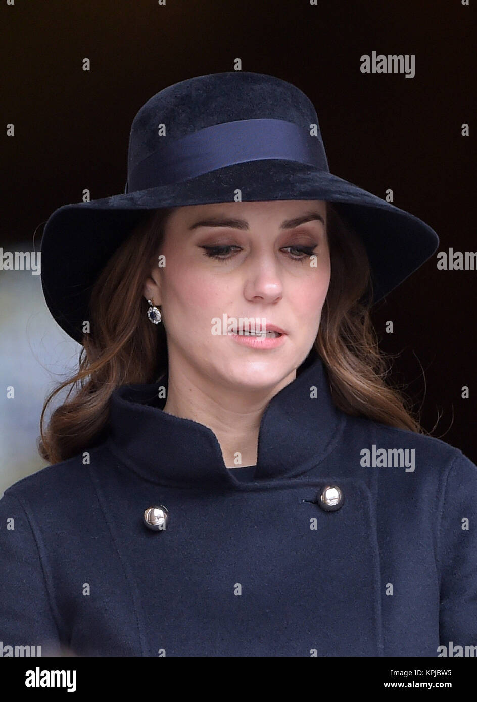 London, UK. 14th Dec, 2017. Kate Duchess of Cambridge. Grenfell Tower(02)