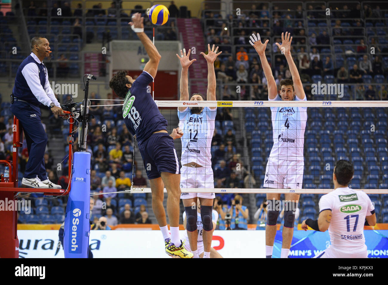 Krakow, Poland. 16th Dec, 2017. Filipe Ferraz (19) of Sada Cruzeiro in action against and Alexander Butko (12) and Artem Volvich (4) of VC Zenit Kazan during the match between Sada Cruzeiro Volei and VC Zenit kazan during the semi finals of Volleyball Men's Club World Championship 2017 in Tauron Arena. Credit: Omar Marques/SOPA/ZUMA Wire/Alamy Live News Stock Photo