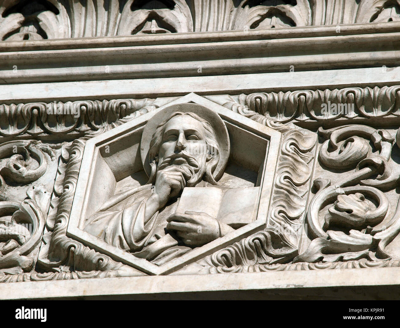 Florence - elaborate decorations of the portal on the Duomo facade Stock Photo