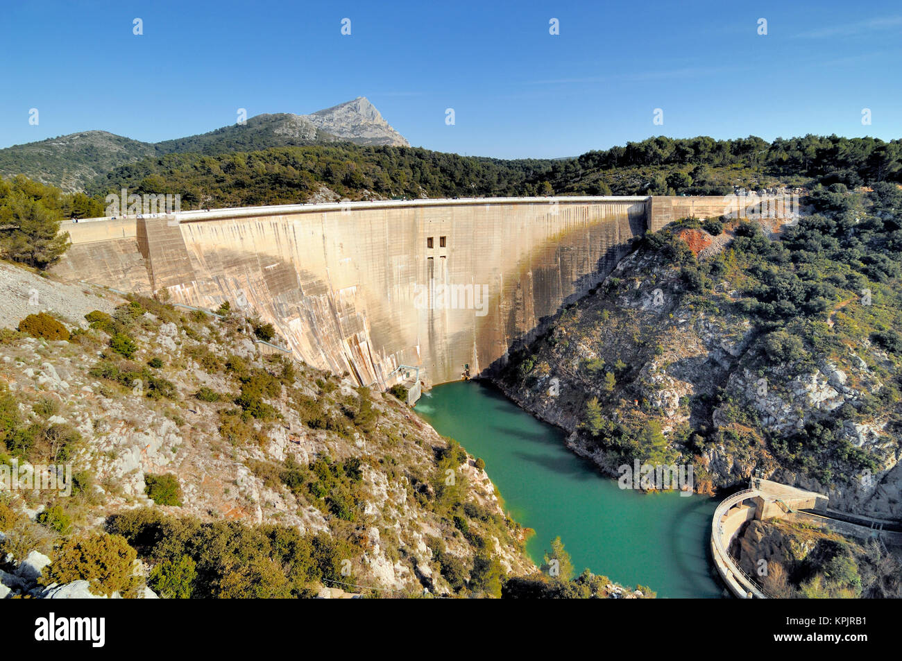 Bimont Dam or Barrage & Mont Sainte-Victoire Mountain, Aix-en-Provence, France Stock Photo