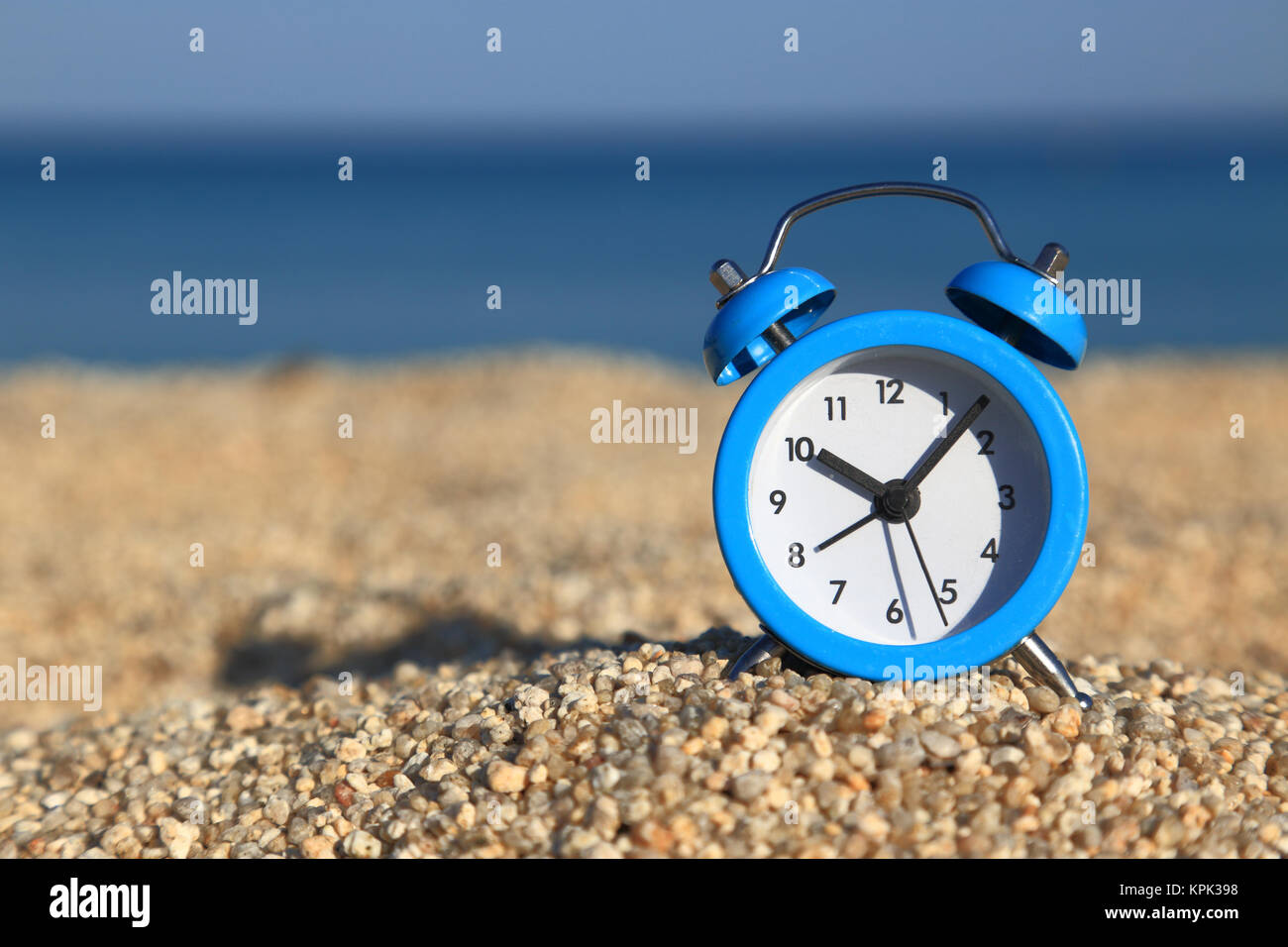 Summer school symbol beach hi-res stock photography and images - Alamy
