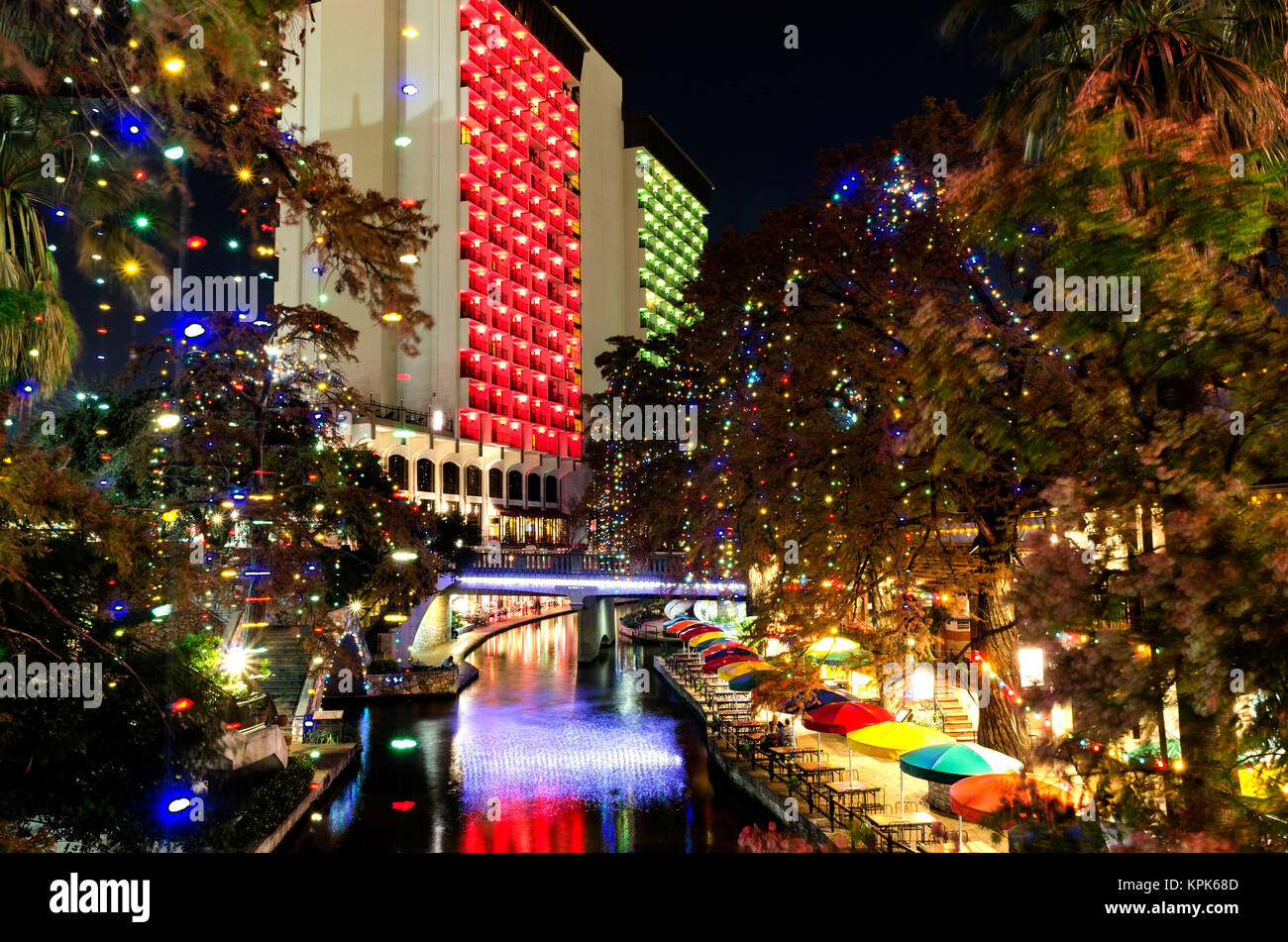 San Antonio River Walk holiday lights tradition continues after