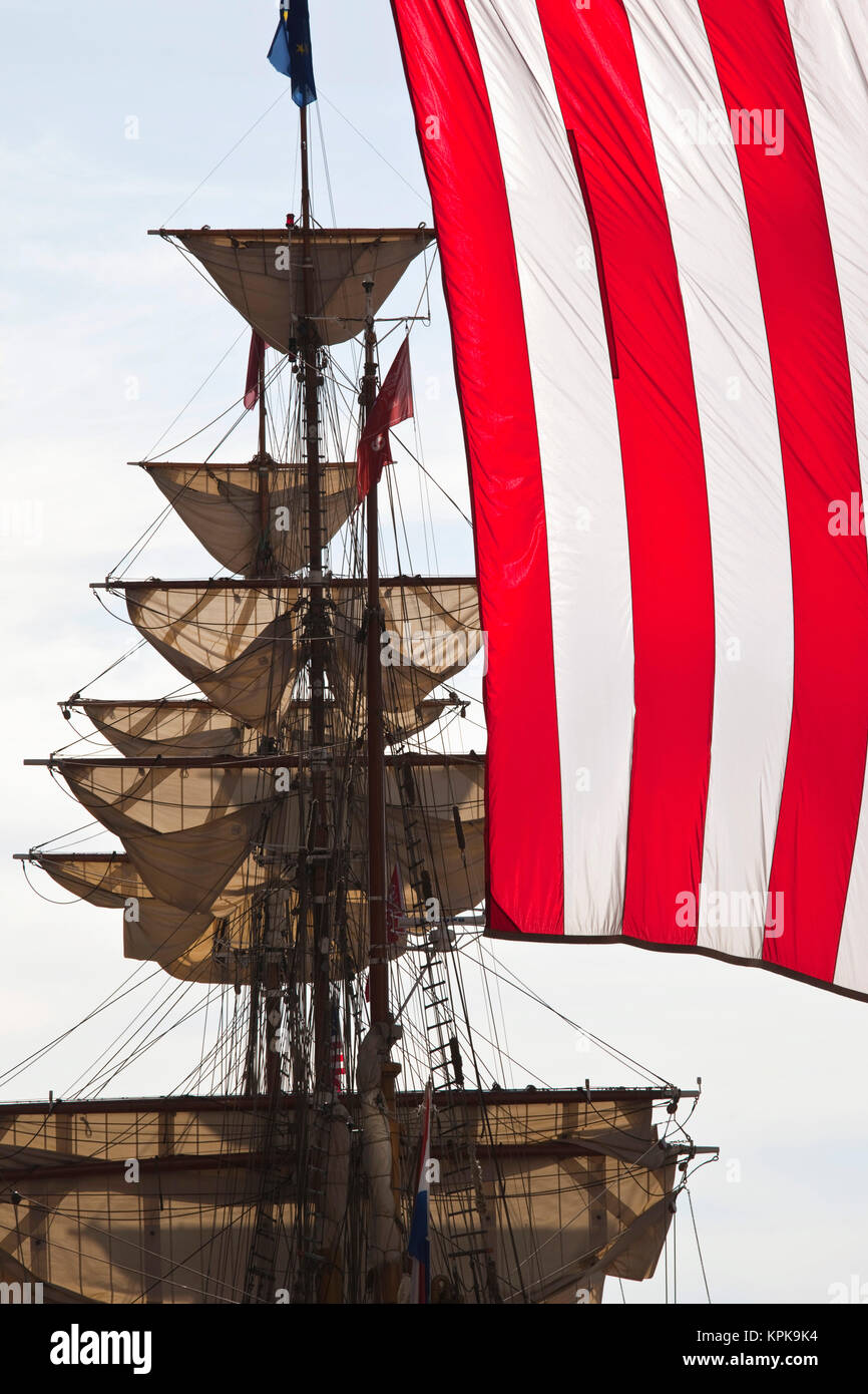 USA, Massachusetts, Boston. Sail Boston tall ships festival, Dutch