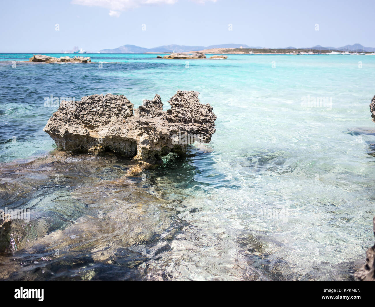 Beautiful beach rocks turquoise hi-res stock photography and images - Alamy