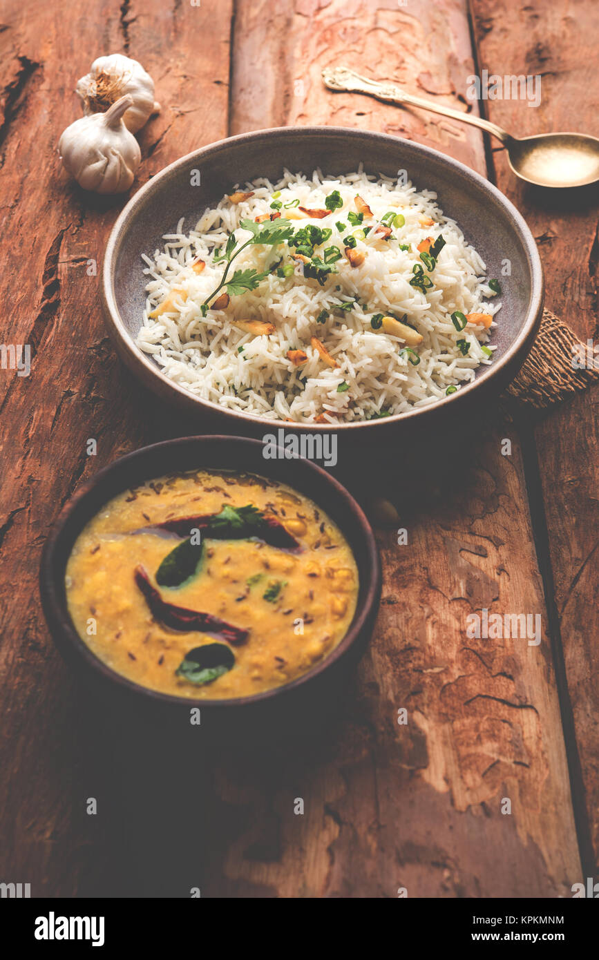 Garlic fried rice cooked white basmati rice fried with garlic and