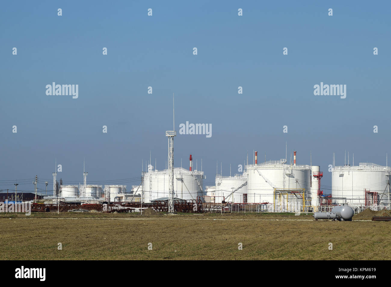 Storage tanks for petroleum products Stock Photo Alamy