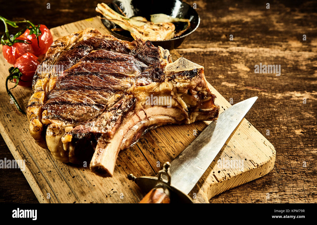 Grilled Cote de Boeuf - Hanks True BBQ™