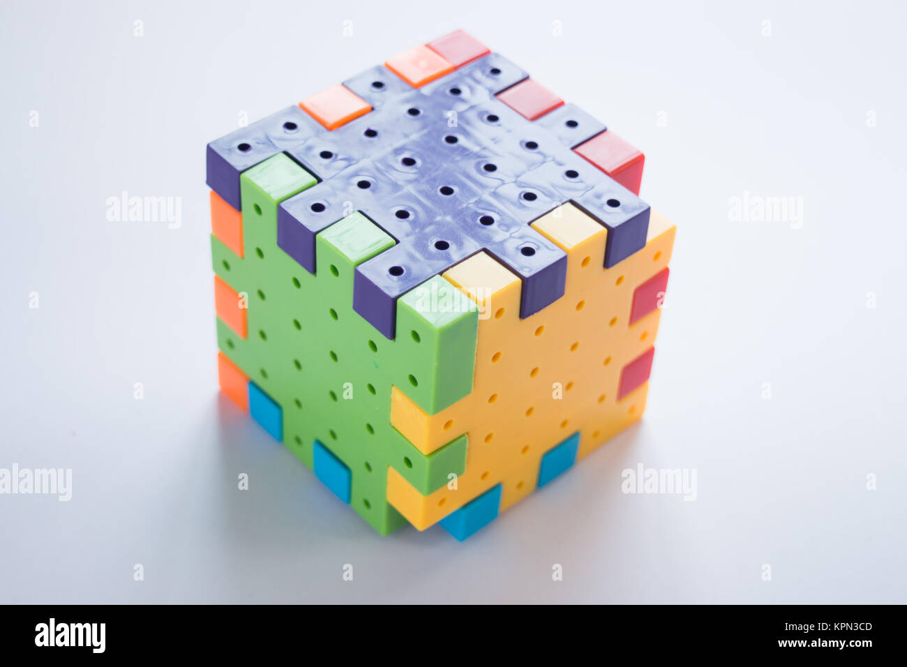 Humanistisch aansluiten Doe alles met mijn kracht Colorful plastic jigsaw puzzle game hi-res stock photography and images -  Alamy