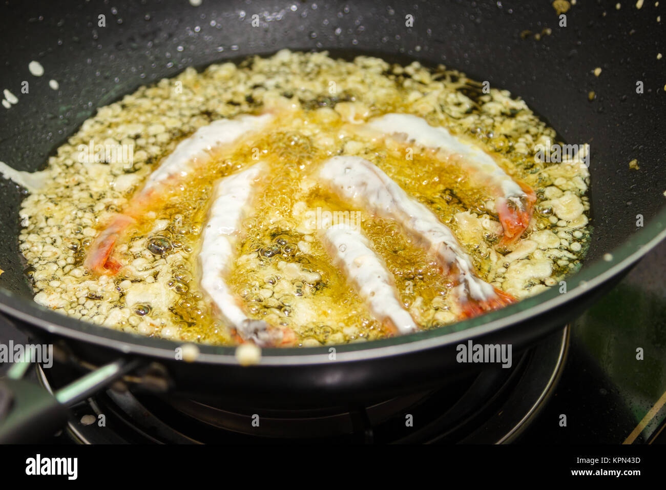 Japanese chef cooking tempura hires stock photography and images Alamy