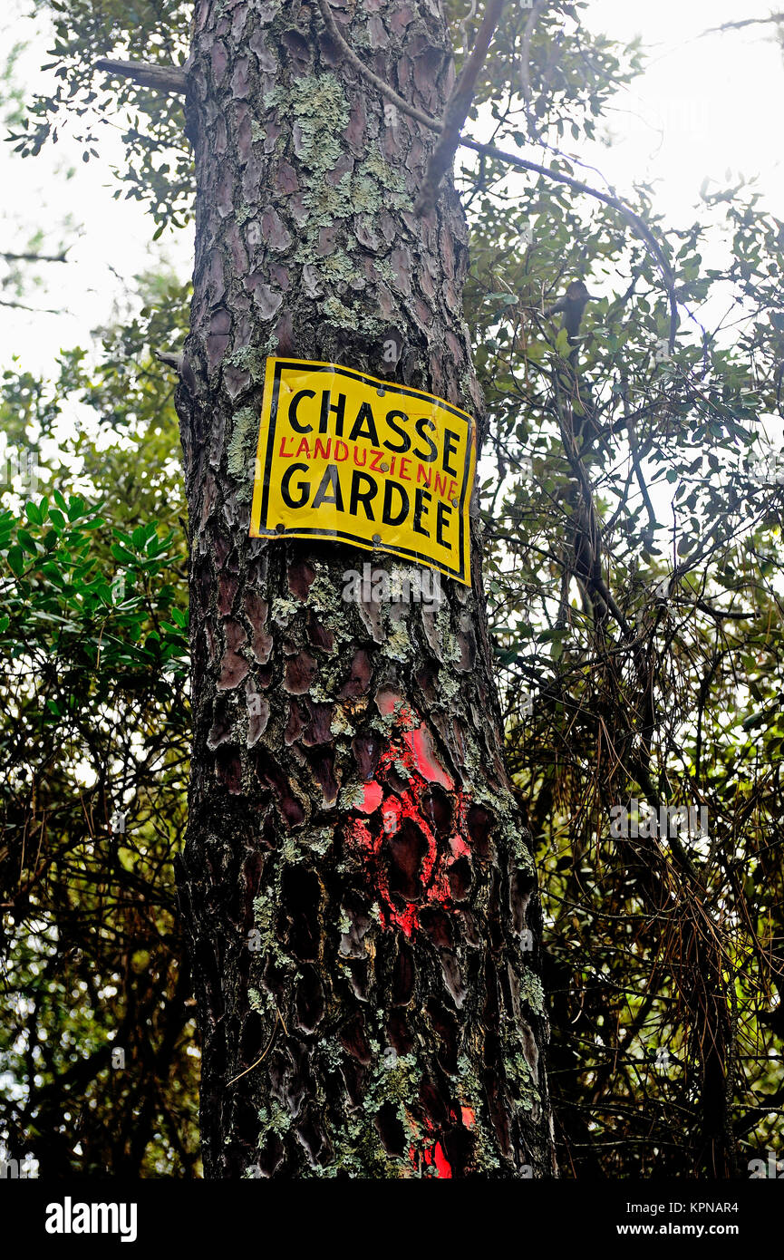 Panel in the forest indicating a private game reserve Stock Photo