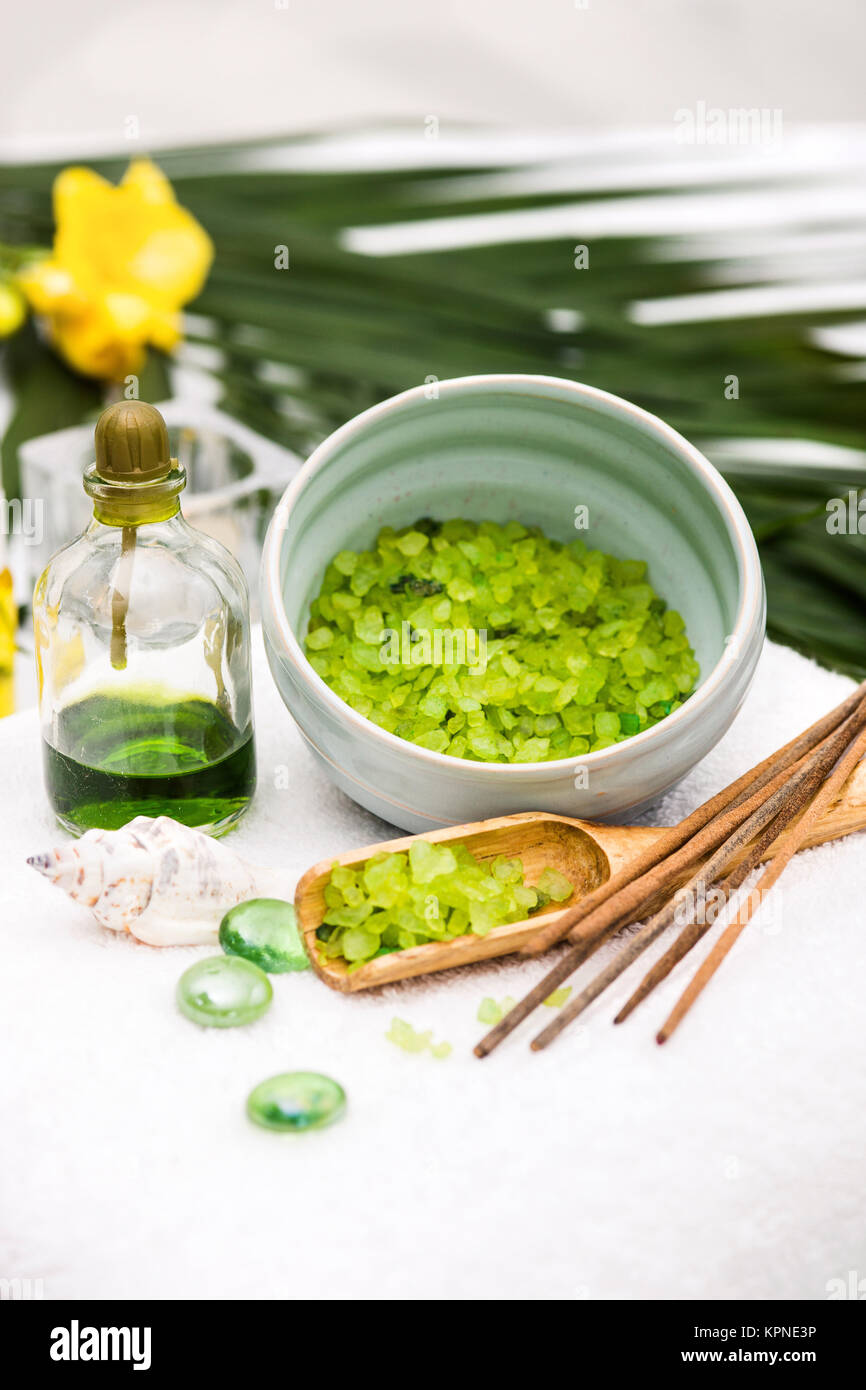 Spa setting with aroma oil, vintage style Stock Photo - Alamy
