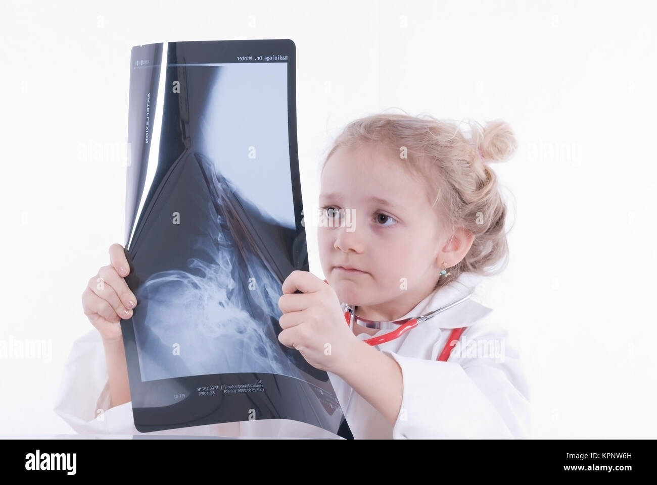 Model release , Maedchen, 7 Jahre, als aerztin mit Roentgen - girl as a doctor Stock Photo
