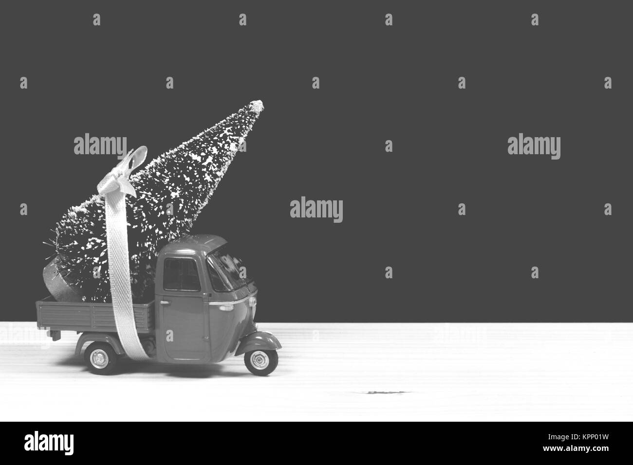 CHRISTMAS TREE DELIVERY SERVICE Stock Photo Alamy