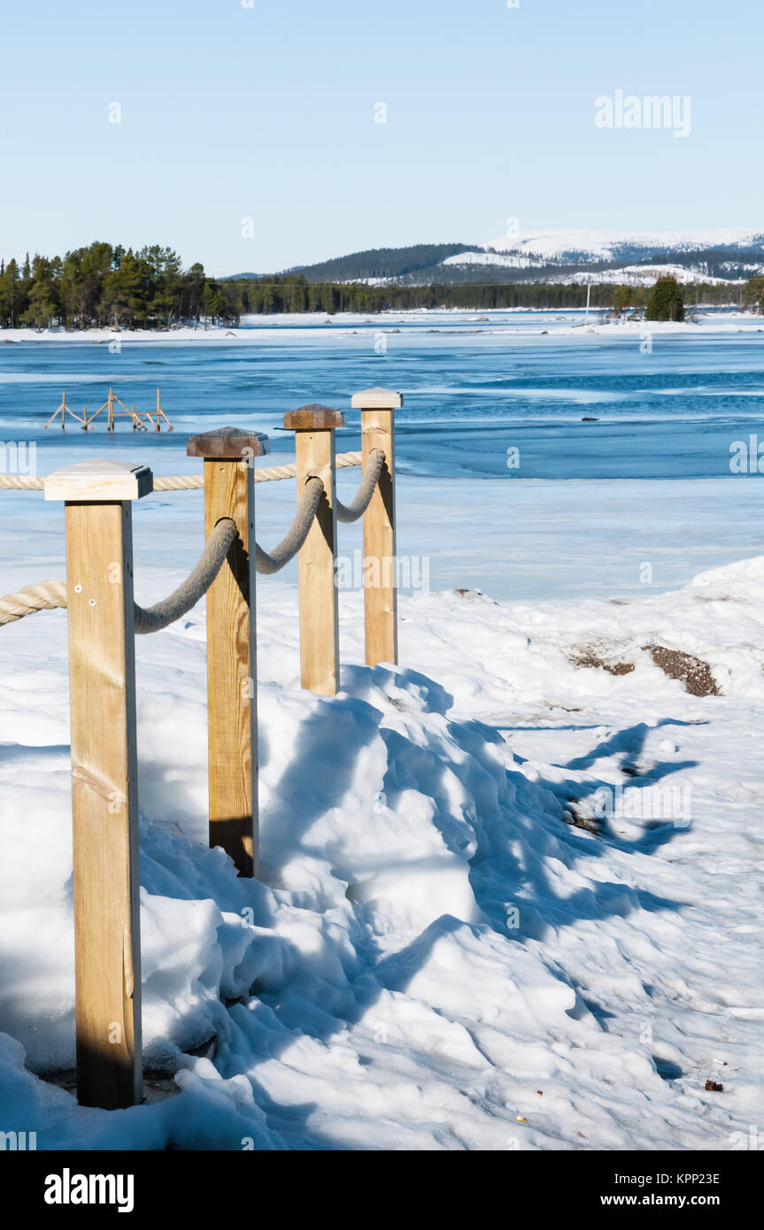 Winterlanschaft in Lappland bei Arjeplog in Schweden am See Sälla Stock Photo