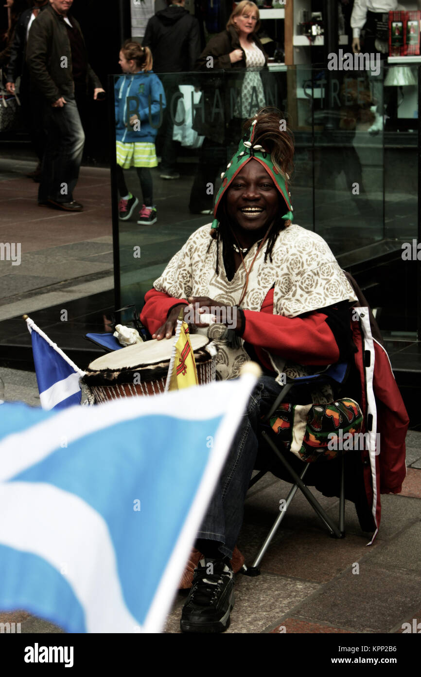 African drummer at Team Scotland Athlete's Parade following the closing of the Glasgow 2014 Commonwealth Games, 15th August, 2014, Glasgow, Scotland Stock Photo