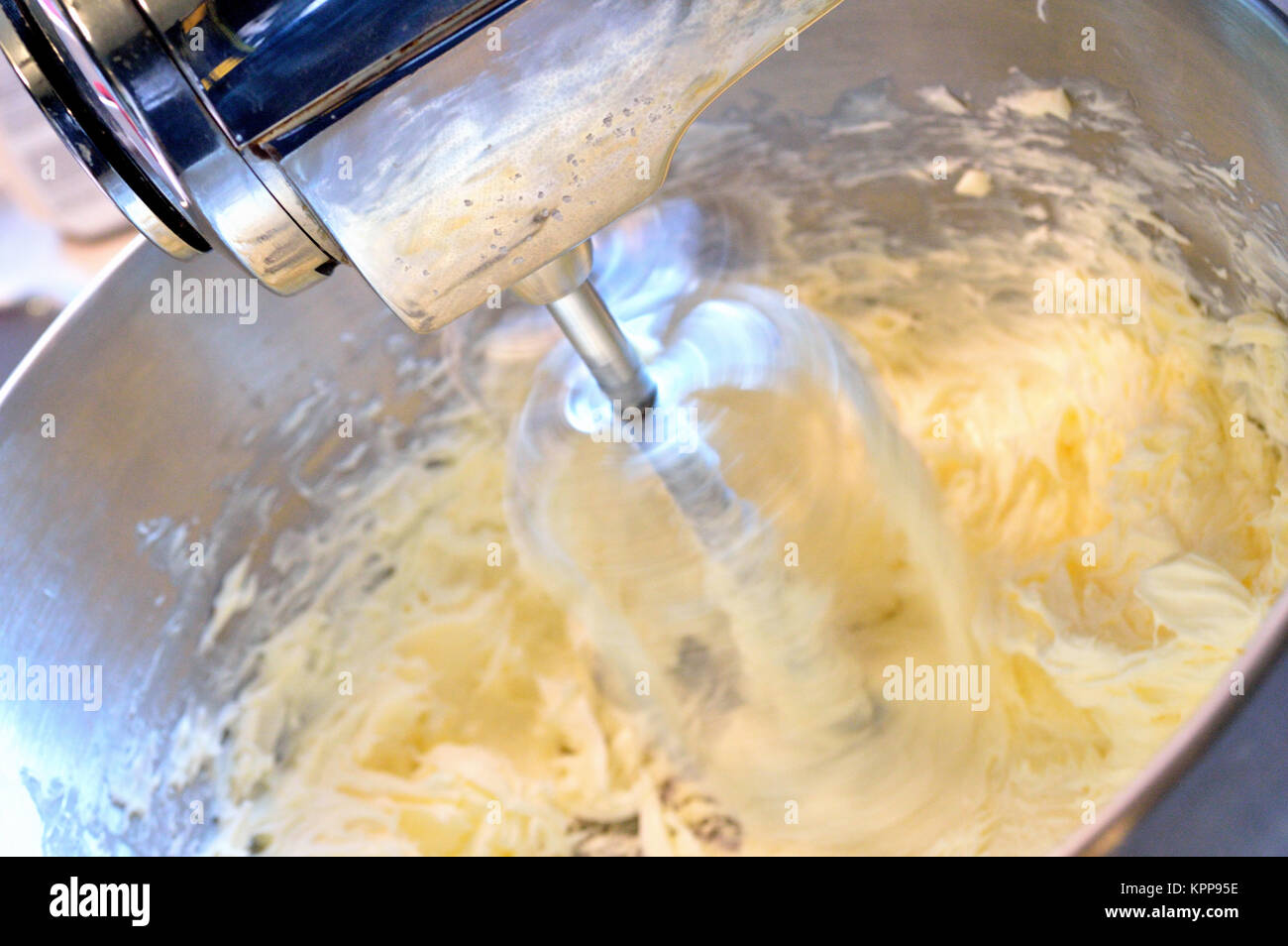 Creaming butter in stand mixer Stock Photo Alamy