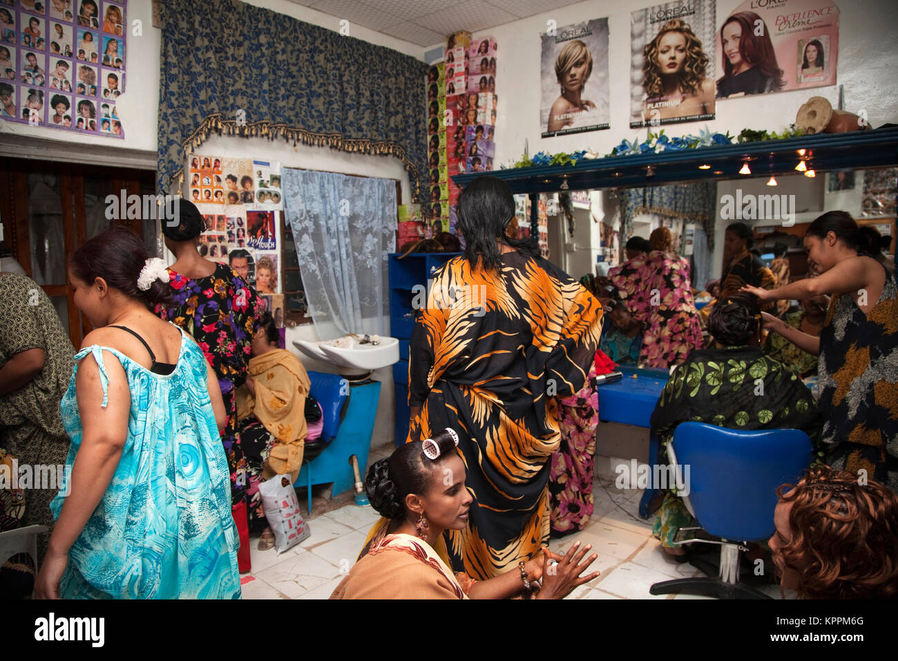 Somali Women Getting Ready For A Wedding Stock Photo 168914552