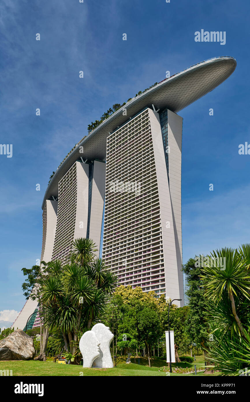 Marina Bay Sands Luxury Hotel, Singapore Stock Photo - Alamy