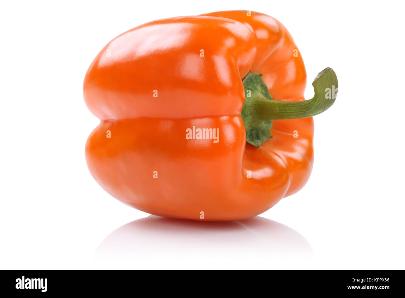 Paprika orange Gemüse Freisteller freigestellt isoliert vor einem weissen Hintergrund Stock Photo