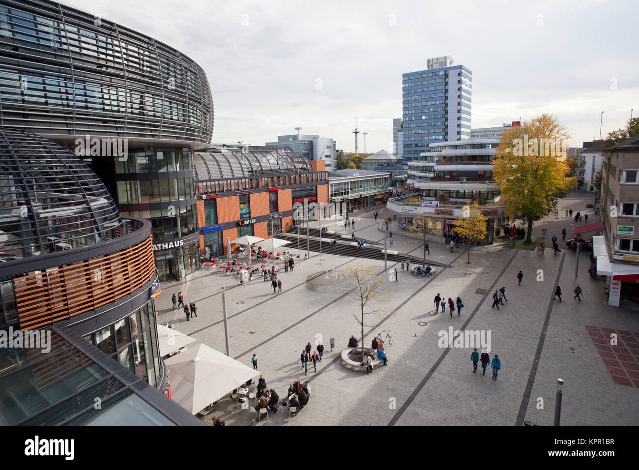 Germany, Leverkusen, town-hall and town-hall shopping center Rathaus-Galerie at the Friedrich Ebert square.  Deutschland, Leverkusen, Rathaus und Rath Stock Photo