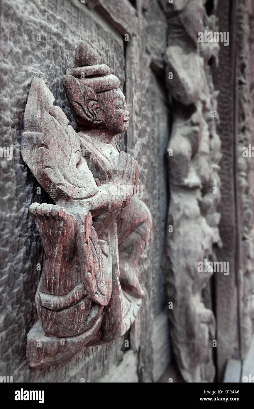 Shwe nan daw hires stock photography and images Alamy