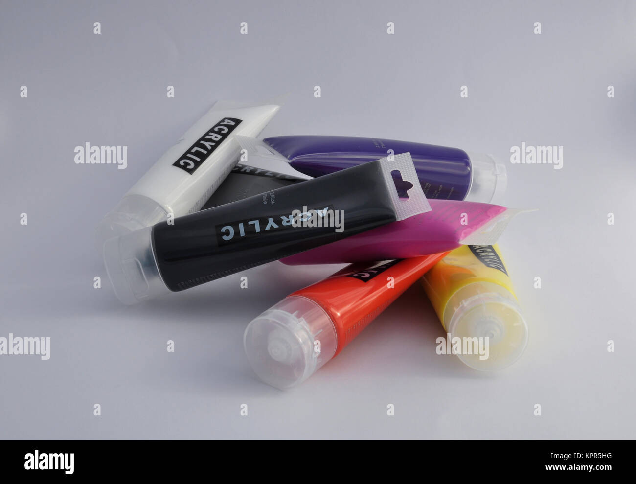 Acrylic paint in tubes for the artist Stock Photo Alamy