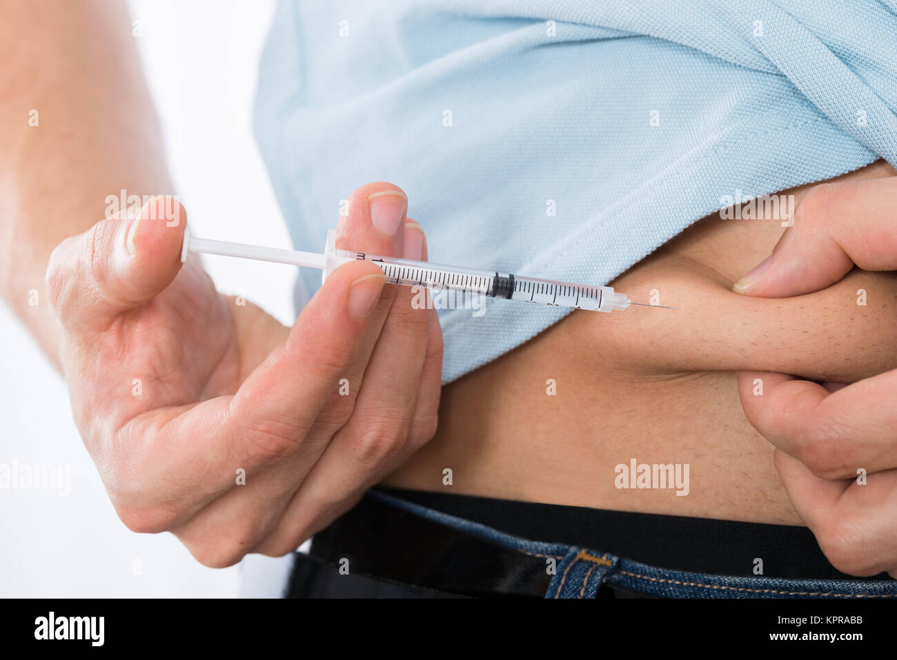 Insulin injection into abdomen hires stock photography and images Alamy