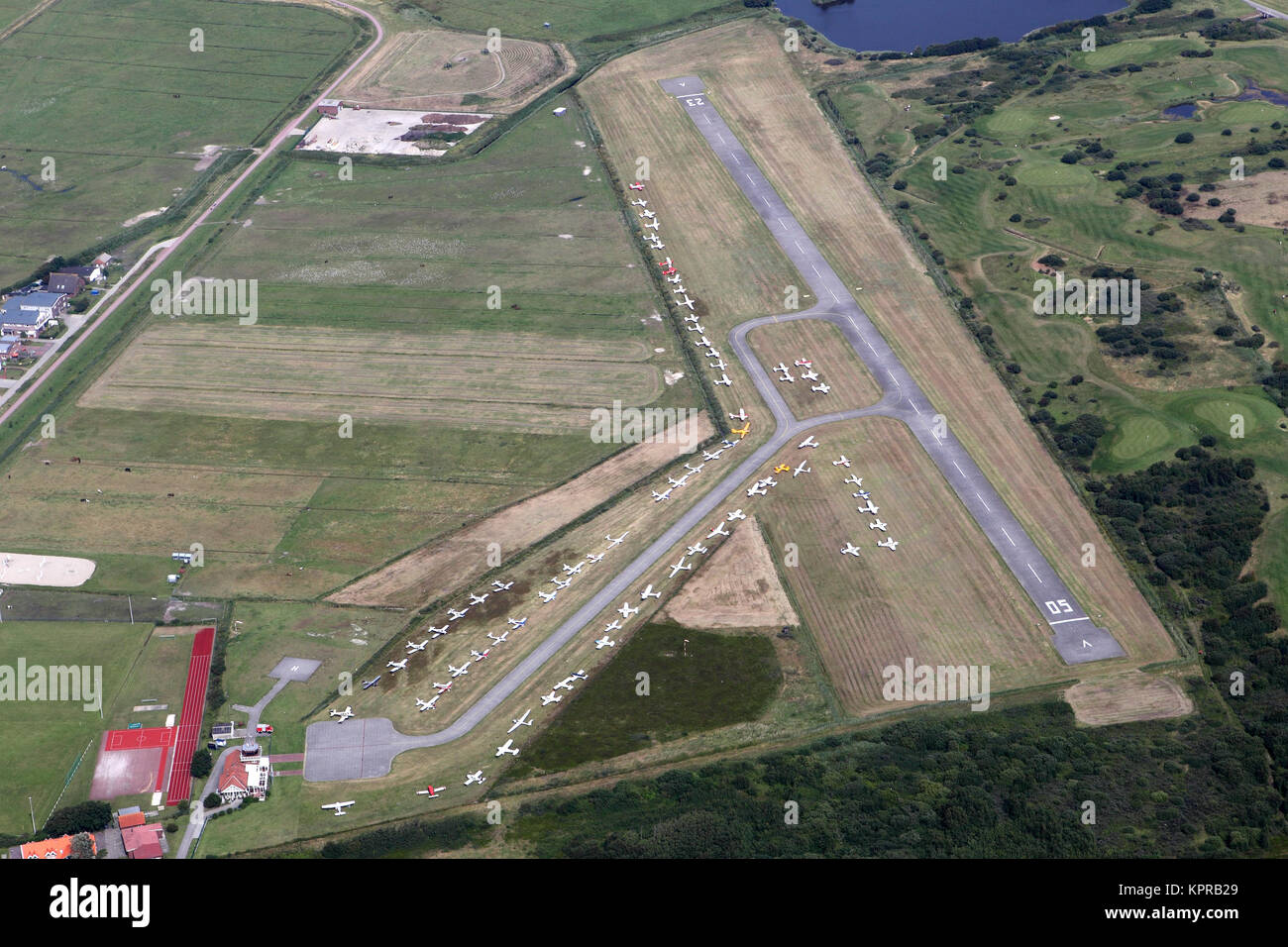 Aerial photograph airfield hires stock photography and images Alamy