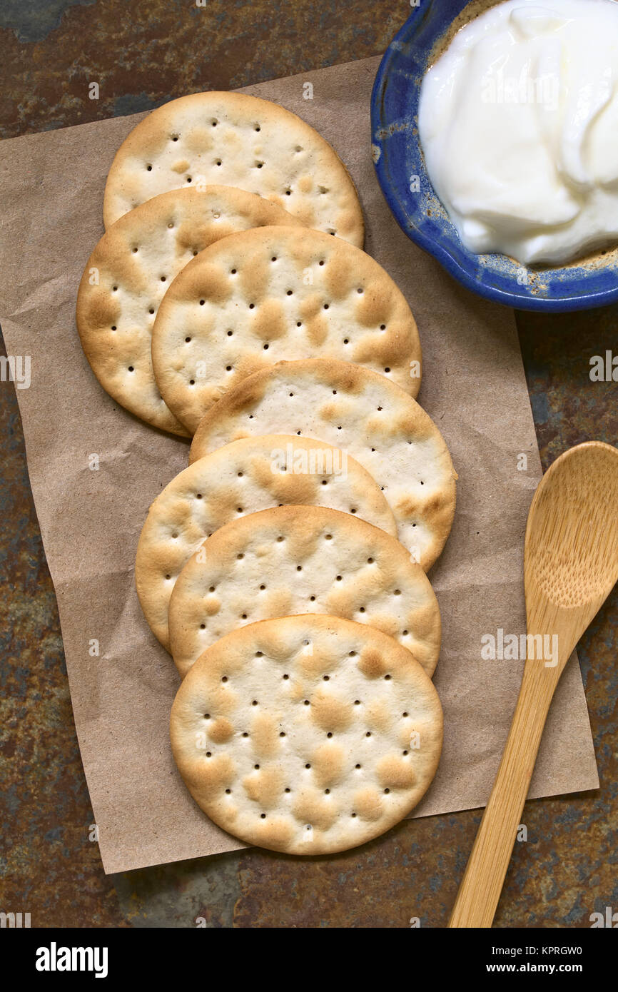 Saltine or Soda Crackers Stock Photo Alamy